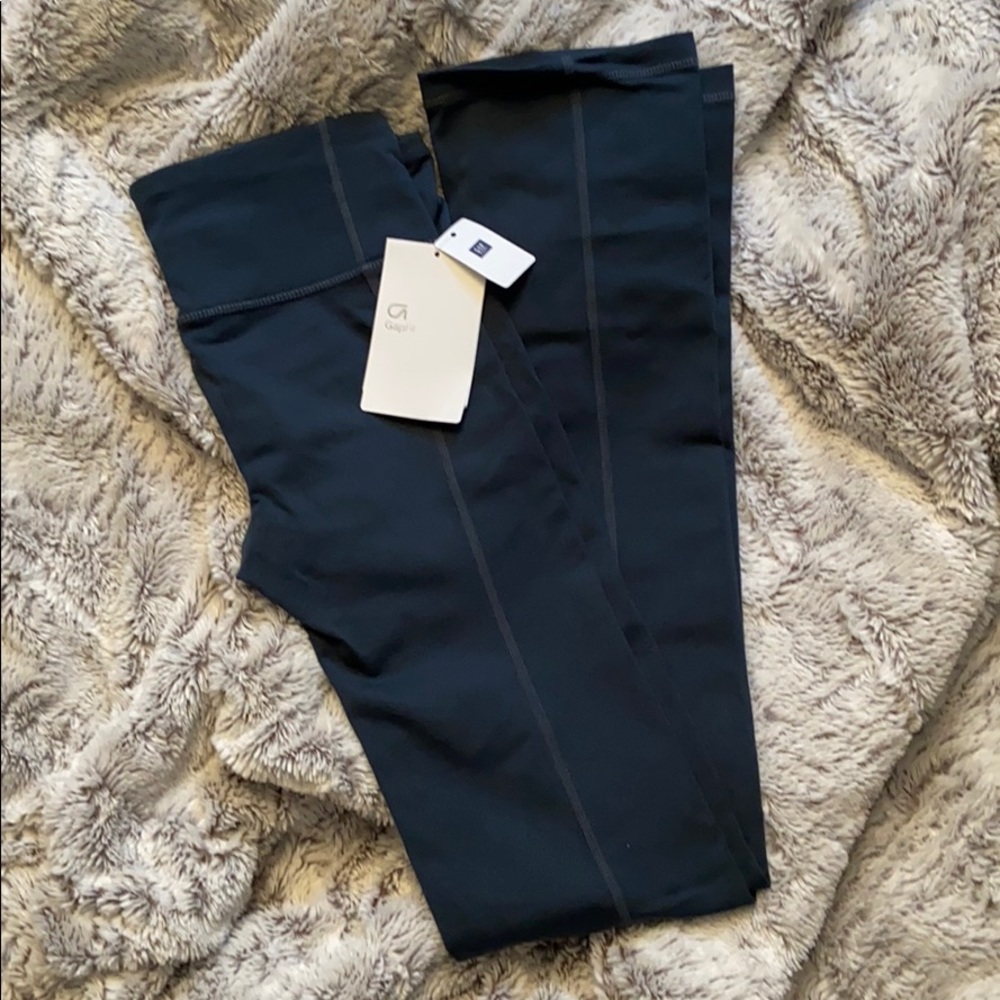 NWT Gorgeous Dark Teal Gap Fit yoga pants